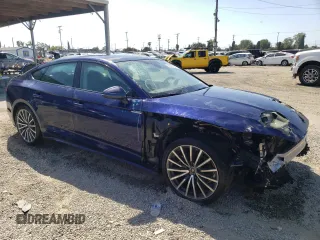 2022 Audi A5 Sportback Premium Plus with VIN WAUCBCF52NA021653, listed as a Copart auction lot 69766393 with 3,992 mi miles. Bid and sale history available at carsss.com. Image 4.