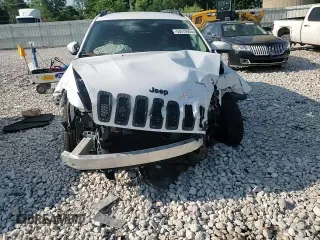 2016 Jeep Cherokee Altitude с VIN 1C4PJMCS7GW225779, выставлен на аукционе Copart как лот 63070925 с пробегом Не указан миль и Чистый • Clean title. История ставок и продаж доступна на DreamBid. Изображение 14.