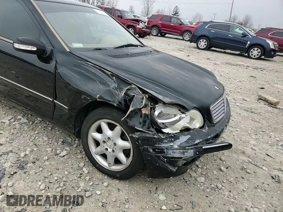 2003 Mercedes-Benz C 240 z VIN WDBRF81J03F374264, wystawiony jako Copart lot #51058085 z przebiegiem 167 865 mil mil oraz Czysty tytuł • Clean title. Historia ofert i sprzedaży dostępna na DreamBid. Obrazek 11.