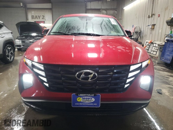 2022 Hyundai Tucson SE with VIN 5NMJACAE6NH153941, listed as a Copart auction lot 45759915 with 7,967 mi miles and Salvage Title. Bid and sale history available at carsss.com. Image 5.