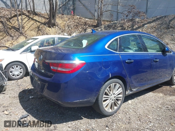 2014 Buick Verano with VIN 1G4PP5SK9E4135804, listed as a IAAI auction lot 42121881 with 106,800 mi miles. Bid and sale history available at carsss.com. Image 6.