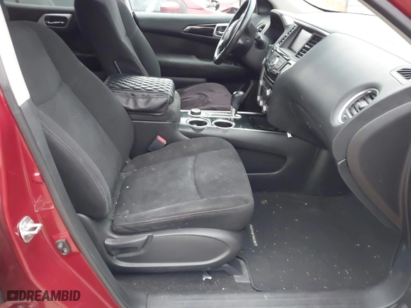 2014 Nissan Pathfinder S with VIN 5N1AR2MM8EC722644, listed as a IAAI auction lot 41986680 with 147,215 mi miles. Bid and sale history available at carsss.com. Image 5.