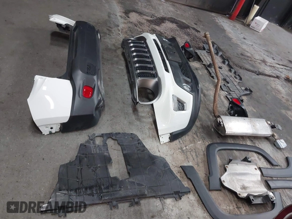 2021 Jeep Renegade Limited with VIN ZACNJDD19MPM23265, listed as a IAAI auction lot 42091164 with 19,217 mi miles and . Bid and sale history available at DreamBid. Image 19.