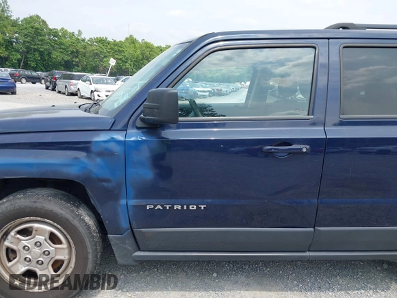 2016 Jeep Patriot Sport with VIN 1C4NJPBAXGD670093, listed as a IAAI auction lot 42429998 with 165,763 mi miles and . Bid and sale history available at DreamBid. Image 12.