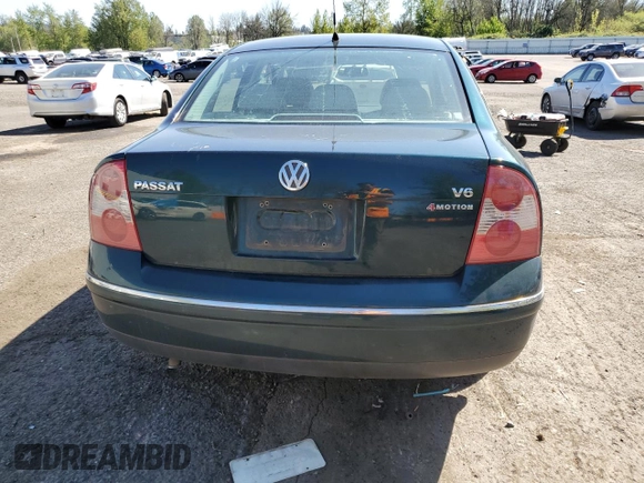 2002 Volkswagen Passat GLX z VIN WVWTH63B72P066013, wystawiony jako Copart lot #53750585 z przebiegiem 114 175 mil mil oraz Szkoda całkowita • Salvage title. Historia ofert i sprzedaży dostępna na DreamBid. Obrazek 6.