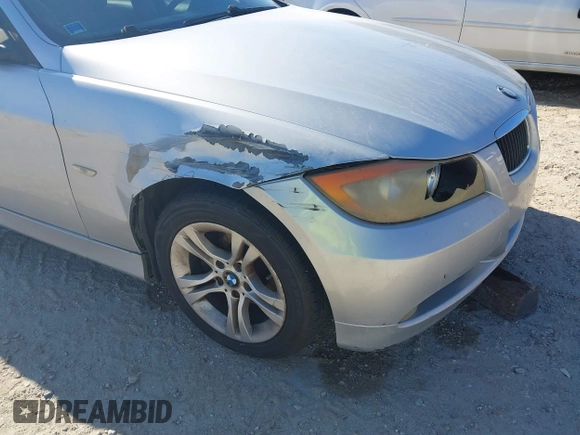 2008 BMW 3 Series 328i with VIN WBAVA37548NL19211, listed as a IAAI auction lot 41821413 with 174,087 mi miles. Bid and sale history available at carsss.com. Image 6.