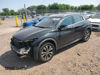 2018 Infiniti QX30 Premium z VIN SJKCH5CR1JA059399, wystawiony jako Copart lot #59188895 z przebiegiem 122 008 mil mil oraz Szkoda całkowita • Salvage title. Historia ofert i sprzedaży dostępna na DreamBid. Obrazek 1.