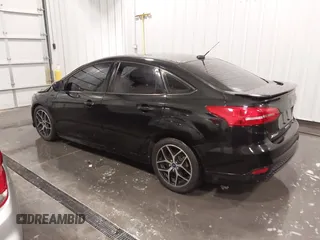2015 Ford Focus SE с VIN 1FADP3F27FL357180, выставлен на аукционе IAAI как лот 41906601 с пробегом 70 998 миль миль и . История ставок и продаж доступна на DreamBid. Изображение 3.