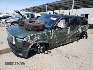 2025 Rivian R1S Adventure z VIN 7PDSGBBA2SN061600, wystawiony jako Copart lot #54775975 z przebiegiem Nie podano mil oraz Szkoda całkowita • Salvage title. Historia ofert i sprzedaży dostępna na DreamBid. Obrazek 1.