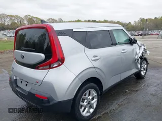 2021 Kia Soul S with VIN KNDJ23AU1M7763711, listed as a IAAI auction lot 41923709 with 34,512 mi miles and . Bid and sale history available at DreamBid. Image 4.