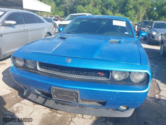 2010 Dodge Challenger R/T with VIN 2B3CJ5DT1AH134848, listed as a IAAI auction lot 42037374 with 188,029 mi miles. Bid and sale history available at carsss.com. Image 6.