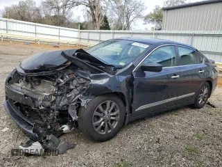 2015 Nissan Altima 2.5 SL with VIN 1N4AL3AP4FN402744, listed as a Copart auction lot 51298395 with 138,243 mi miles and Salvage Title. Bid and sale history available at carsss.com. Image 1.