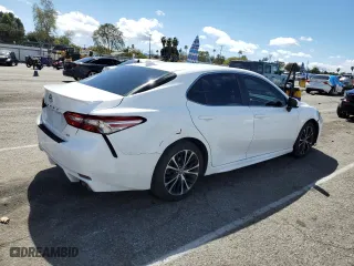 2019 Toyota Camry LE with VIN 4T1B11HK6KU837568, listed as a Copart auction lot 48730195 with 70,163 mi miles and Salvage Title. Bid and sale history available at carsss.com. Image 3.