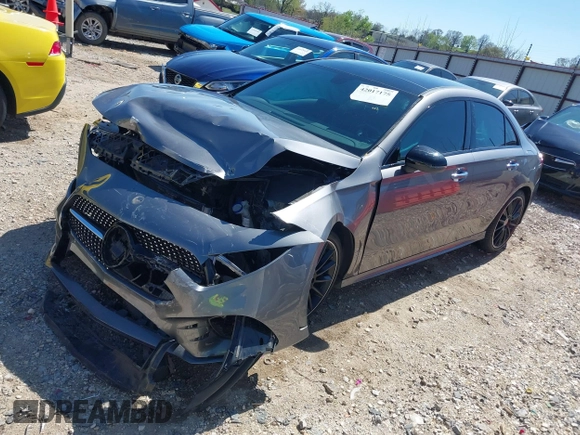 2021 Mercedes-Benz A 220 z VIN W1K3G4FB9MJ305107, wystawiony jako IAAI lot #42017175 z przebiegiem 40 256 mil mil oraz . Historia ofert i sprzedaży dostępna na DreamBid. Obrazek 18.