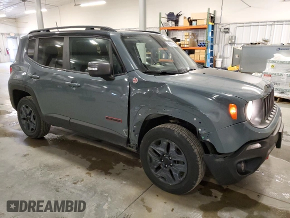 2018 Jeep Renegade Trailhawk z VIN ZACCJBCB6JPH28257, wystawiony jako Copart lot #56351415 z przebiegiem 134 598 mil mil oraz Szkoda całkowita • Salvage title. Historia ofert i sprzedaży dostępna na DreamBid. Obrazek 4.