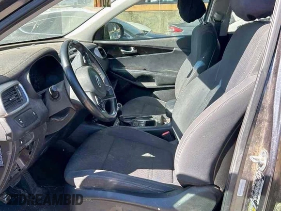 2018 Kia Sorento LX with VIN 5XYPG4A36JG388342, listed as a Copart auction lot 55706225 with 136,445 mi miles and Clean Title. Bid and sale history available at carsss.com. Image 5.