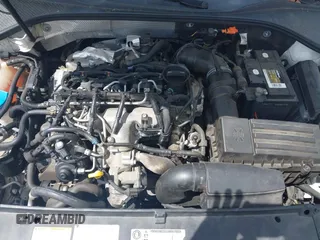 2014 Volkswagen Passat SEL Premium z VIN 1VWCN7A38EC069585, wystawiony jako IAAI lot #42236658 z przebiegiem 62 861 mil mil oraz . Historia ofert i sprzedaży dostępna na DreamBid. Obrazek 10.