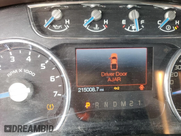 2014 Ford F-150 XL with VIN 1FTFW1EFXEKF15692, listed as a Copart auction lot 61142145 with 215,008 mi miles and Salvage title. Bid and sale history available at DreamBid. Image 9.