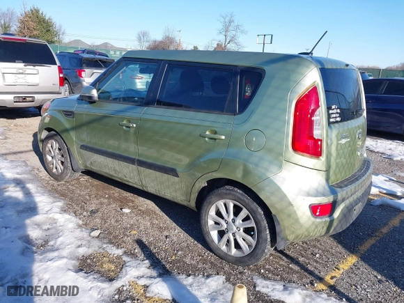 2013 Kia Soul + with VIN KNDJT2A6XD7598525, listed as a IAAI auction lot 41416353 with 187,928 mi miles. Bid and sale history available at carsss.com. Image 3.
