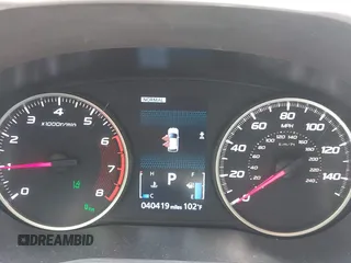 2024 Mitsubishi Eclipse Cross SE z VIN JA4ATWAA7RZ003387, wystawiony jako IAAI lot #42691727 z przebiegiem 40 419 mil mil oraz . Historia ofert i sprzedaży dostępna na DreamBid. Obrazek 7.