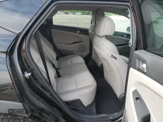 2017 Hyundai Tucson Sport z VIN KM8J33A22HU388846, wystawiony jako Copart lot #56691065 z przebiegiem Nie podano mil oraz Szkoda całkowita • Salvage title. Historia ofert i sprzedaży dostępna na DreamBid. Obrazek 11.