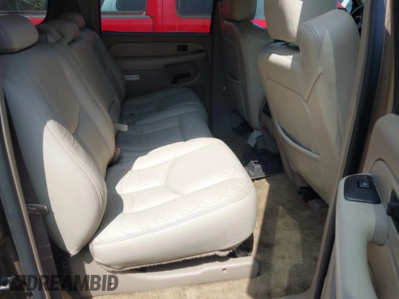 2003 Chevrolet Suburban LT с VIN 1GNEC16Z83J191651, выставлен на аукционе IAAI как лот 42309641 с пробегом Не указан миль и . История ставок и продаж доступна на DreamBid. Изображение 8.
