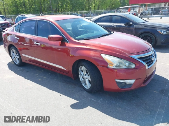 2015 Nissan Altima 2.5 S with VIN 1N4AL3AP9FC153529, listed as a IAAI auction lot 42031503 with 170,711 mi miles. Bid and sale history available at carsss.com. Image 1.