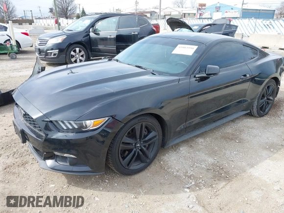 2017 Ford Mustang EcoBoost z VIN 1FA6P8TH3H5351723, wystawiony jako IAAI lot #41883990 z przebiegiem 120 520 mil mil oraz . Historia ofert i sprzedaży dostępna na DreamBid. Obrazek 2.