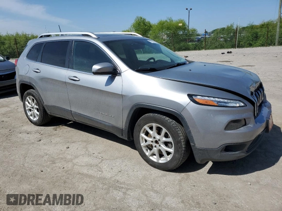 2016 Jeep Cherokee Latitude with VIN 1C4PJLCS3GW108226, listed as a Copart auction lot 57223195 with 118,692 mi miles and Salvage title. Bid and sale history available at DreamBid. Image 4.