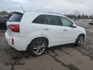 2014 Kia Sorento SX Limited z VIN 5XYKWDA79EG451665, wystawiony jako Copart lot #45566955 z przebiegiem 116 993 mil mil oraz Szkoda całkowita • Salvage title. Historia ofert i sprzedaży dostępna na DreamBid. Obrazek 3.