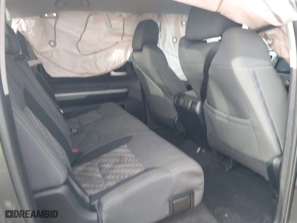 2018 Toyota Tundra 4WD SR5 with VIN 5TFDY5F14JX770184, listed as a IAAI auction lot 41303833 with 93,878 mi miles. Bid and sale history available at carsss.com. Image 8.