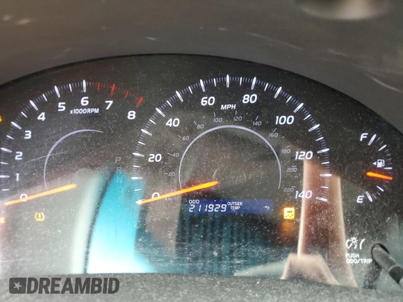 2010 Toyota Camry z VIN 4T1BF3EK0AU091358, wystawiony jako Copart lot #52010925 z przebiegiem 211 929 mil mil oraz Szkoda całkowita • Salvage title. Historia ofert i sprzedaży dostępna na DreamBid. Obrazek 9.
