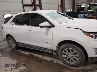 2018 Chevrolet Equinox LT with VIN 2GNAXSEV8J6252031, listed as a IAAI auction lot 41251068 with 124,361 mi miles. Bid and sale history available at carsss.com. Image 13.
