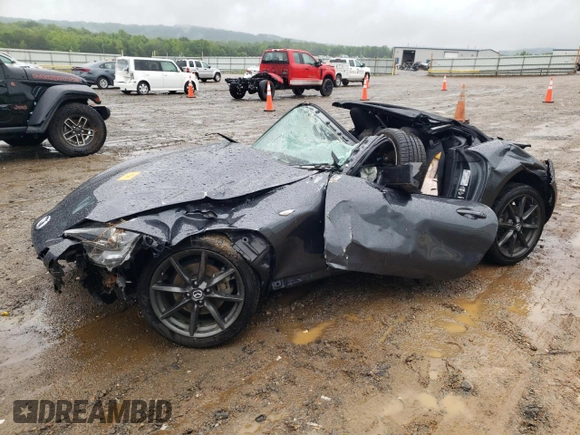 2016 Mazda MX-5 Miata Club z VIN JM1NDAC76G0116614, wystawiony jako Copart lot #56637115 z przebiegiem Nie podano mil oraz Szkoda całkowita • Salvage title. Historia ofert i sprzedaży dostępna na DreamBid. Obrazek 1.