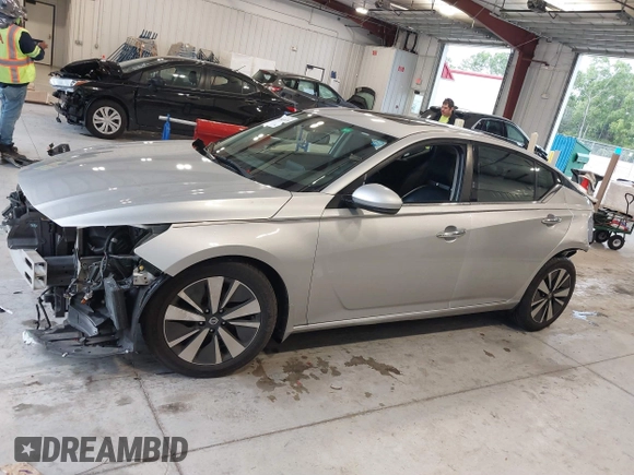 2019 Nissan Altima 2.5 SL with VIN 1N4BL4EV8KC216553, listed as a IAAI auction lot 41365870 with 60,091 mi miles. Bid and sale history available at carsss.com. Image 14.
