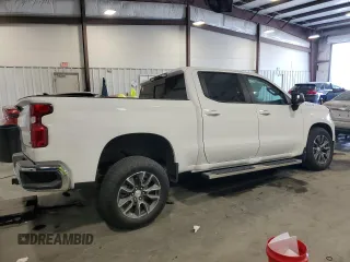 2023 Chevrolet Silverado 1500 LT with VIN 2GCPACED3P1127879, listed as a Copart auction lot 82417144 with 9,861 mi miles and Salvage Title. Bid and sale history available at DreamBid. Image 3.