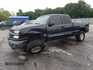 2005 Chevrolet Silverado 1500 LS z VIN 1GCEK19B65E177589, wystawiony jako Copart lot #59107535 z przebiegiem 160 835 mil mil oraz Szkoda całkowita • Salvage title. Historia ofert i sprzedaży dostępna na DreamBid. Obrazek 1.