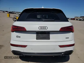 2024 Audi Q5 S line Premium Plus with VIN WA1E2AFY5R2005452, listed as a Copart auction lot 47797665 with 12,735 mi miles and Salvage title. Bid and sale history available at DreamBid. Image 6.