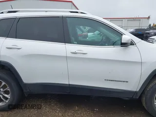 2019 Jeep Cherokee Latitude Plus с VIN 1C4PJMLN5KD211359, выставлен на аукционе IAAI как лот 42373995 с пробегом 73 042 миль миль и . История ставок и продаж доступна на DreamBid. Изображение 12.