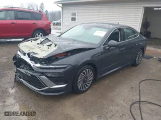 2025 Hyundai Sonata Hybrid Limited with VIN KMHL54JJ9SA106582, listed as a IAAI auction lot 41664112 with 3,771 mi miles. Bid and sale history available at carsss.com. Image 18.