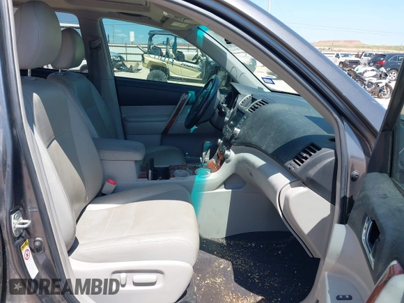 2012 Toyota Highlander Limited with VIN 5TDYK3EH5CS087389, listed as a IAAI auction lot 42104535 with 182,372 mi miles and . Bid and sale history available at DreamBid. Image 5.
