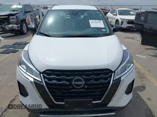2024 Nissan Kicks S with VIN 3N1CP5BV0RL489288, listed as a IAAI auction lot 41799951 with 13,193 mi miles and . Bid and sale history available at carsss.com. Image 12.