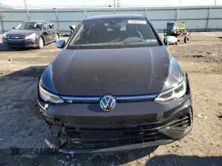 2024 Volkswagen Golf z VIN WVWFB7CD1RW210600, wystawiony jako Copart lot #79880214 z przebiegiem 3 250 mil mil oraz Szkoda całkowita • Salvage title. Historia ofert i sprzedaży dostępna na DreamBid. Obrazek 5.