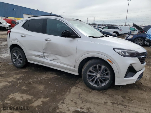 2021 Buick Encore GX Essence with VIN KL4MMFSL0MB122202, listed as a Copart auction lot 48409225 with 84,972 mi miles and Salvage Title. Bid and sale history available at carsss.com. Image 4.