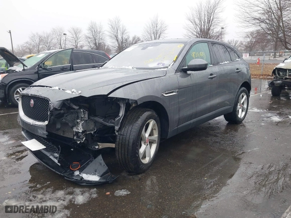 2018 Jaguar F-PACE 30t Premium with VIN SADCJ2GX0JA237967, listed as a IAAI auction lot 41512495 with 82,082 mi miles. Bid and sale history available at carsss.com. Image 17.