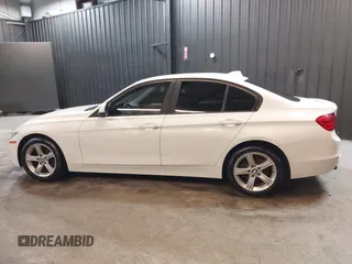 2015 BMW 3 Series 320i с VIN WBA3B1G50FNT07918, выставлен на аукционе IAAI как лот 41876026 с пробегом 83 220 миль миль и . История ставок и продаж доступна на DreamBid. Изображение 14.
