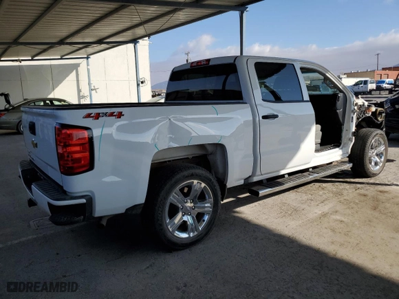 2018 Chevrolet Silverado 1500 Custom with VIN 3GCUKPEC5JG610707, listed as a Copart auction lot 82907764 with 53,917 mi miles and Salvage Title. Bid and sale history available at carsss.com. Image 3.