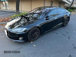2017 Tesla Model S 60 with VIN 5YJSA1E15HF219286, listed as a Copart auction lot 48075335 with 44,226 mi miles and Salvage title. Bid and sale history available at DreamBid. Image 2.