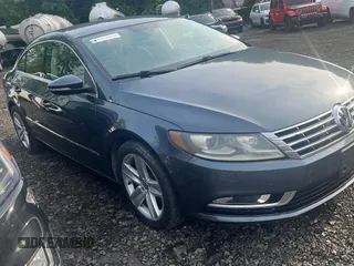 2013 Volkswagen CC R-Line with VIN WVWBP7AN1DE571321, listed as a Copart auction lot 70648784 with 122,061 mi miles and Clean Title. Bid and sale history available at carsss.com. Image 3.