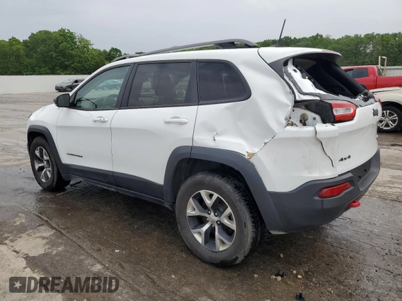 2017 Jeep Cherokee Trailhawk z VIN 1C4PJMBS3HW569628, wystawiony jako Copart lot #57105855 z przebiegiem 127 637 mil mil oraz Szkoda całkowita • Salvage title. Historia ofert i sprzedaży dostępna na DreamBid. Obrazek 2.